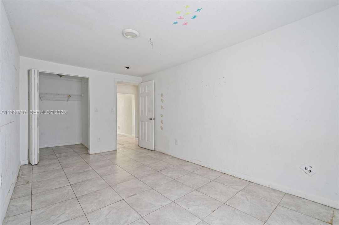 待售: $1,275,000 (0 贝兹, 0 浴室, 7382 平方英尺)