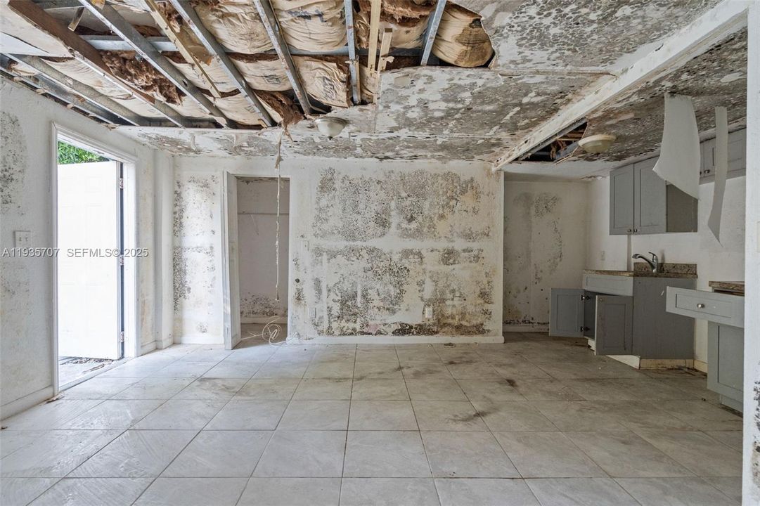 待售: $1,275,000 (0 贝兹, 0 浴室, 7382 平方英尺)