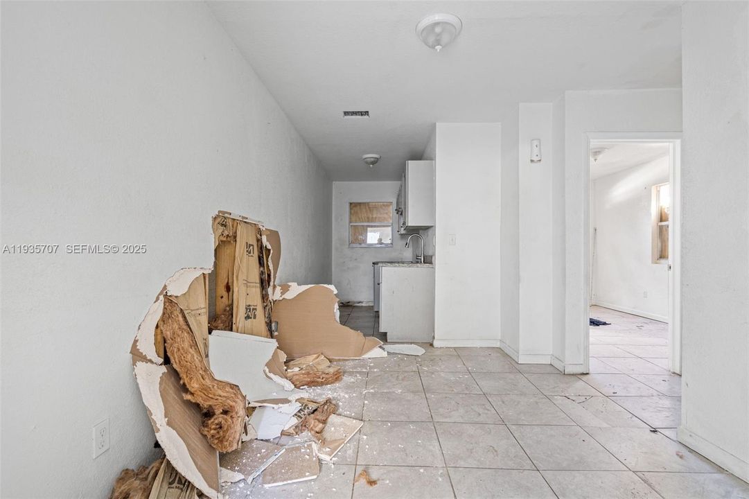 待售: $1,275,000 (0 贝兹, 0 浴室, 7382 平方英尺)