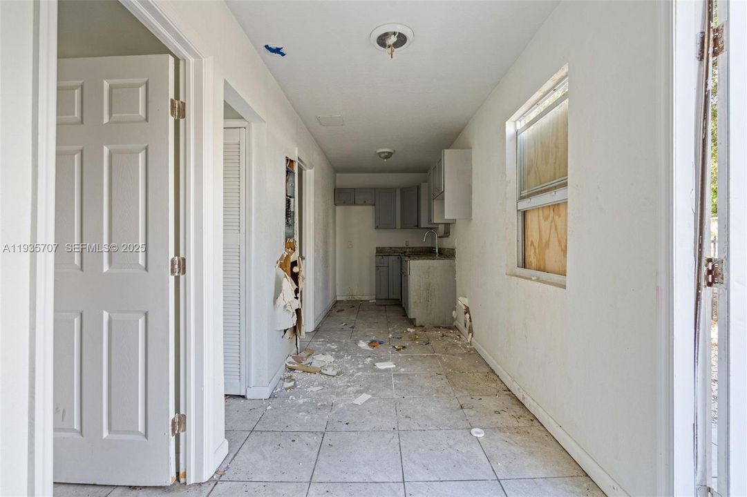 待售: $1,275,000 (0 贝兹, 0 浴室, 7382 平方英尺)