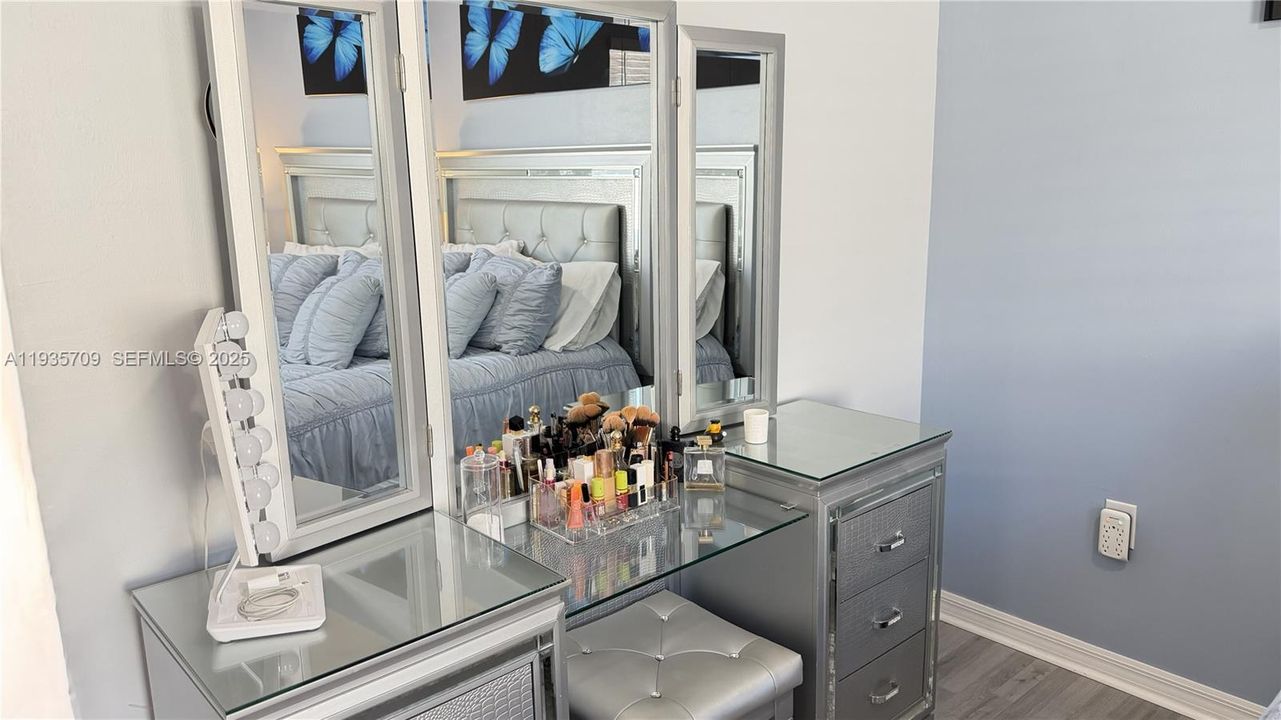 待售: $350,000 (3 贝兹, 2 浴室, 0 平方英尺)