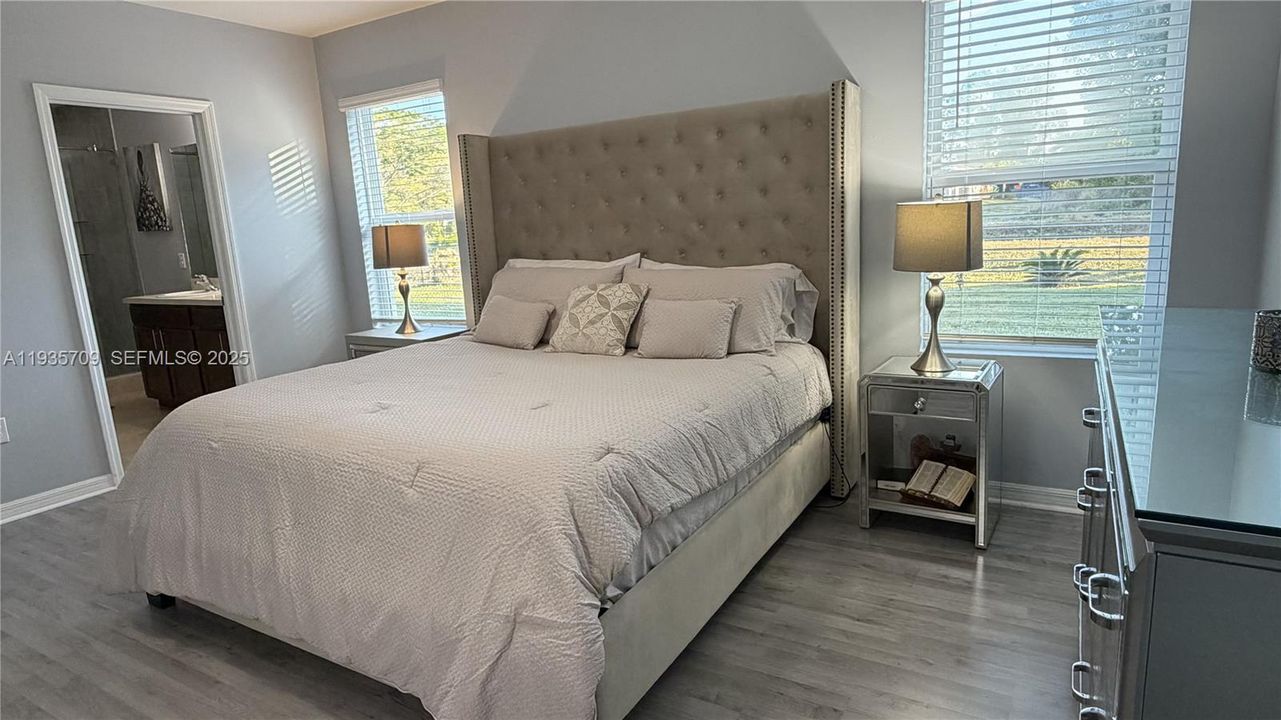 待售: $350,000 (3 贝兹, 2 浴室, 0 平方英尺)