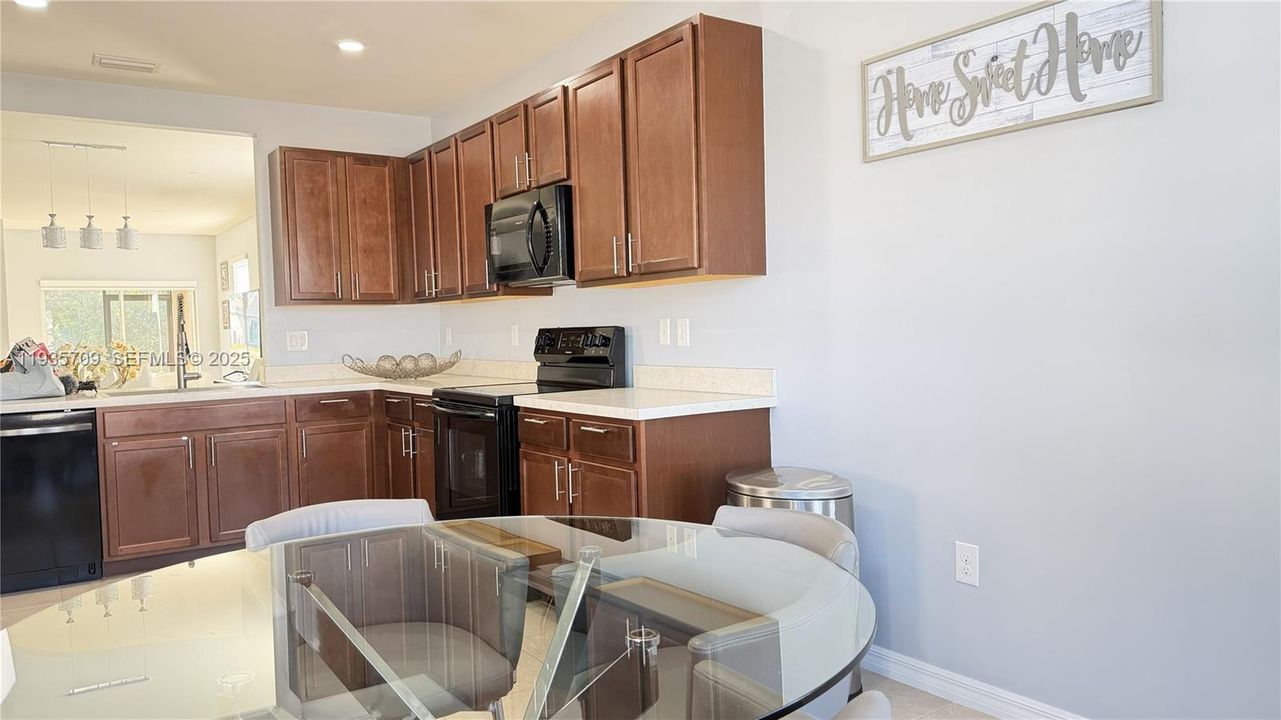 待售: $350,000 (3 贝兹, 2 浴室, 0 平方英尺)