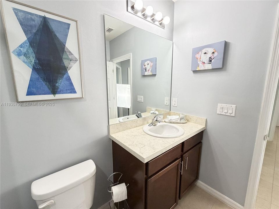 待售: $350,000 (3 贝兹, 2 浴室, 0 平方英尺)