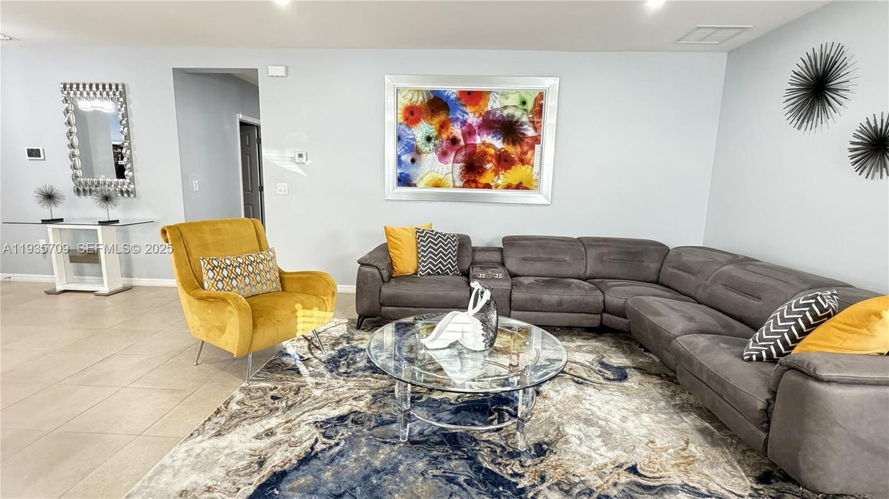 待售: $350,000 (3 贝兹, 2 浴室, 0 平方英尺)