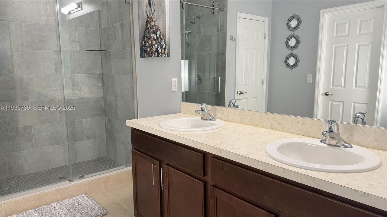 待售: $350,000 (3 贝兹, 2 浴室, 0 平方英尺)