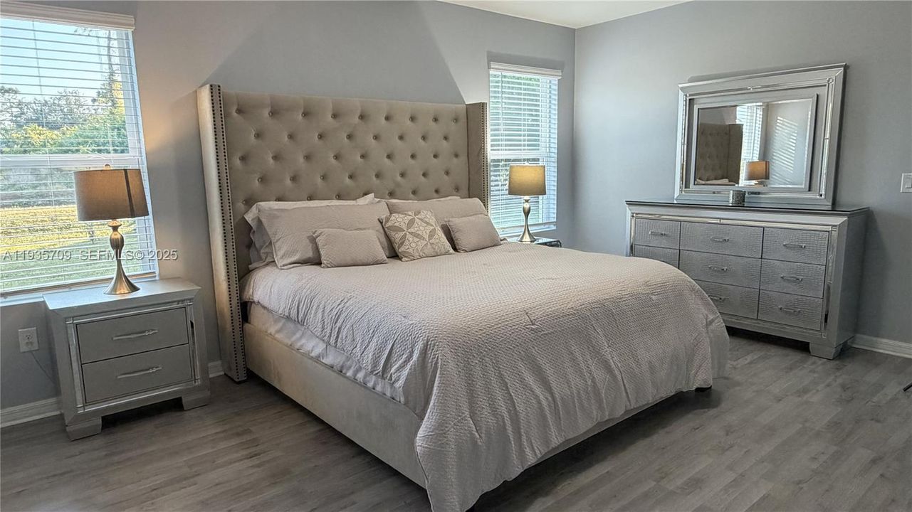 待售: $350,000 (3 贝兹, 2 浴室, 0 平方英尺)