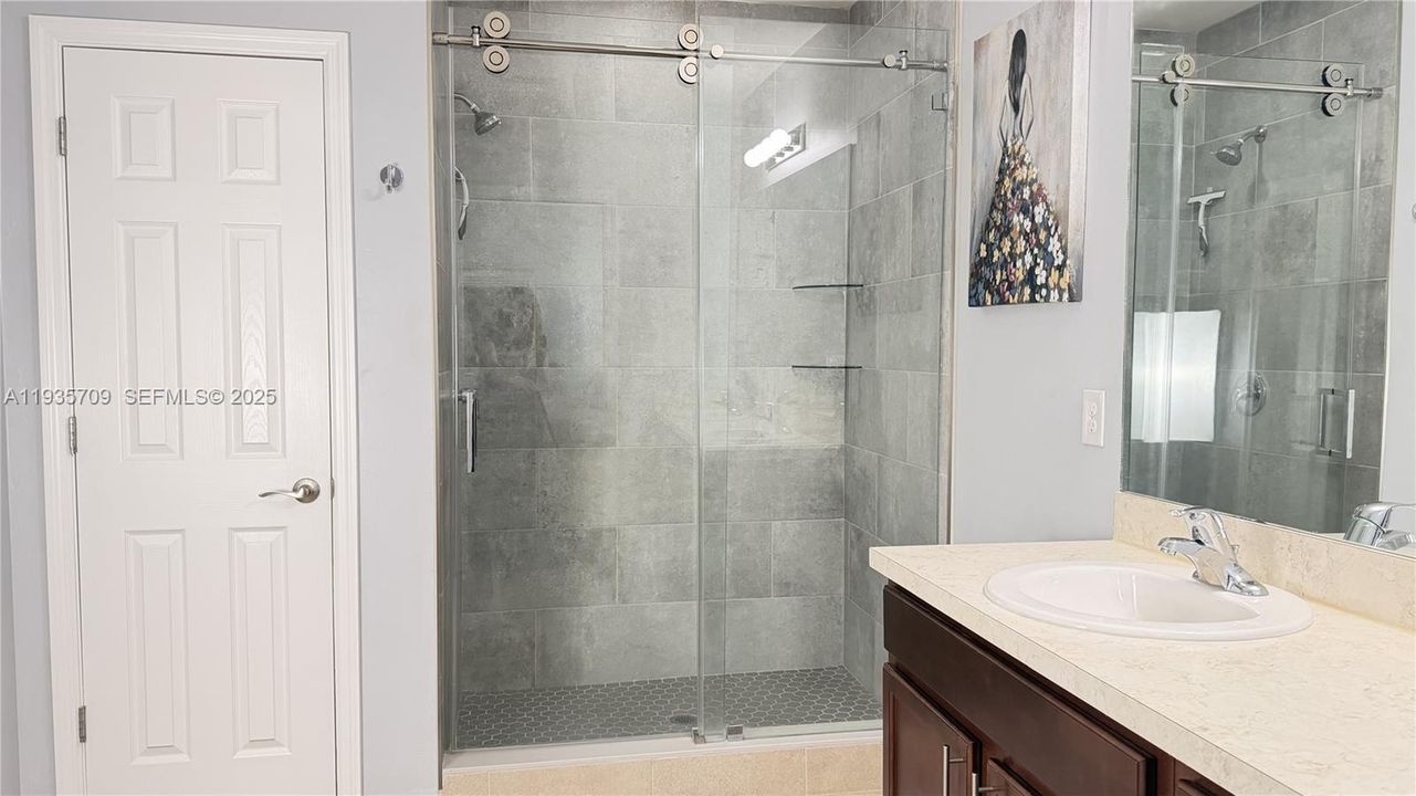 待售: $350,000 (3 贝兹, 2 浴室, 0 平方英尺)