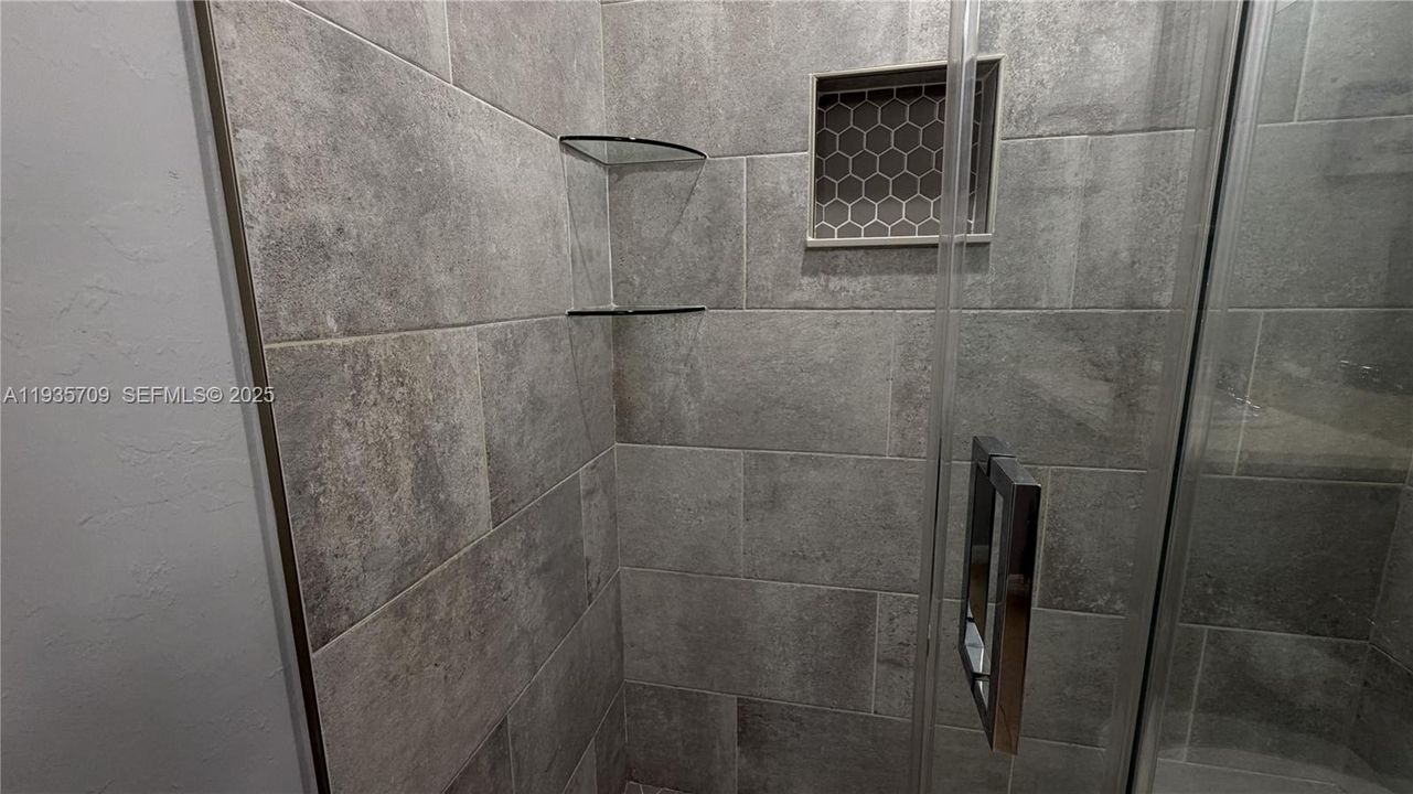 待售: $350,000 (3 贝兹, 2 浴室, 0 平方英尺)