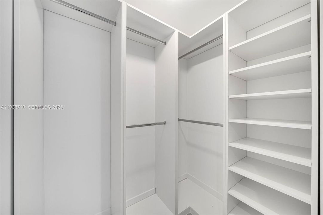 На продажу: $980,000 (2 спален, 2 ванн, 1341 Квадратных фут)