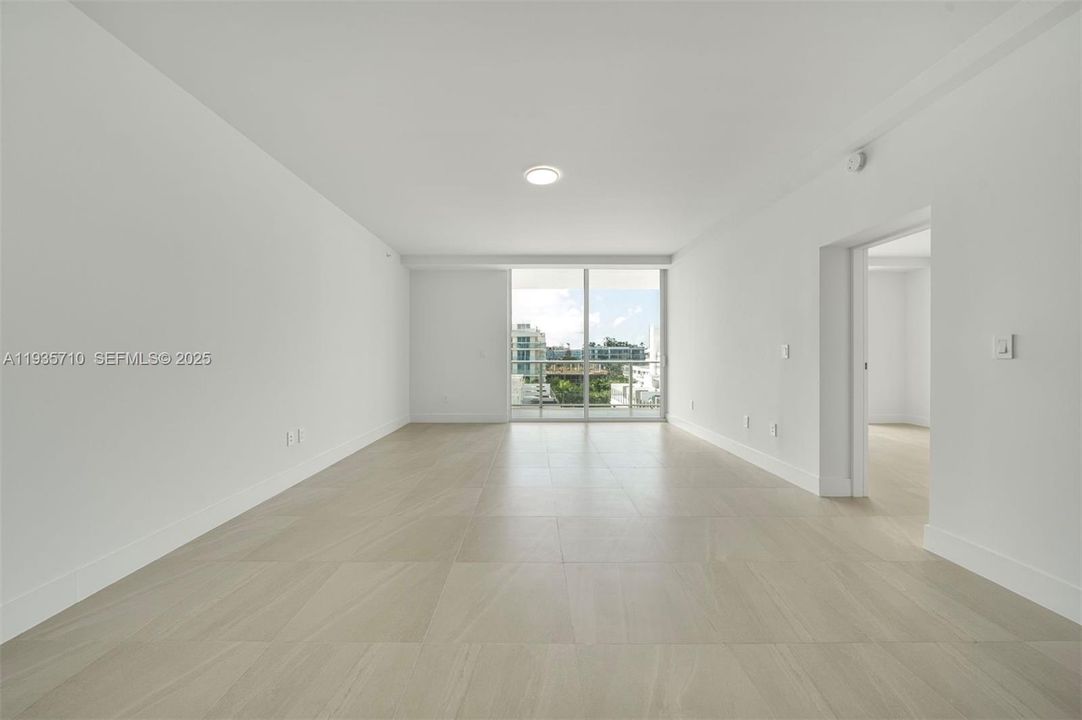 На продажу: $980,000 (2 спален, 2 ванн, 1341 Квадратных фут)