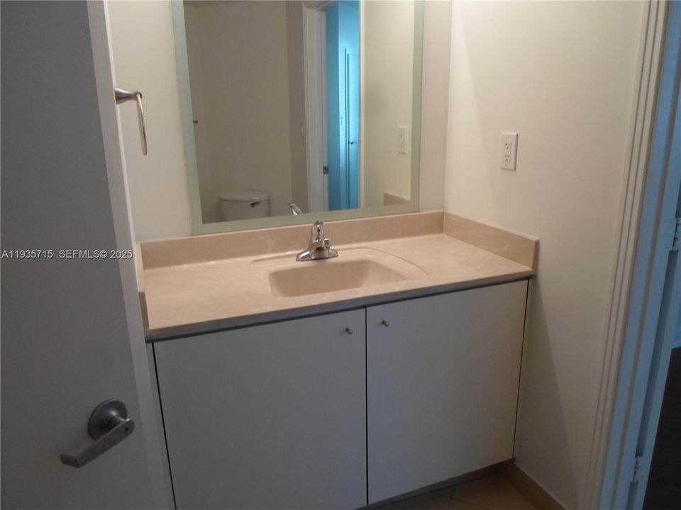 2nd bathroom