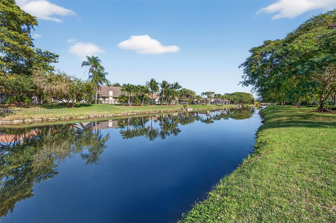 En Venta: $425,000 (3 camas, 2 baños, 1598 Pies cuadrados)