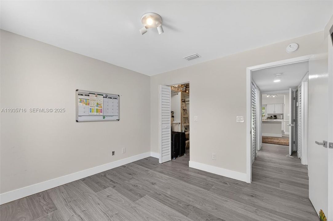 En Venta: $425,000 (3 camas, 2 baños, 1598 Pies cuadrados)