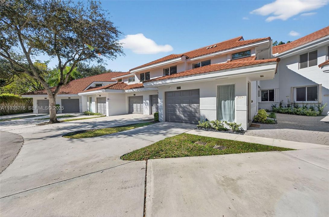 En Venta: $425,000 (3 camas, 2 baños, 1598 Pies cuadrados)