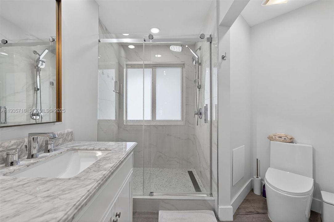 En Venta: $425,000 (3 camas, 2 baños, 1598 Pies cuadrados)