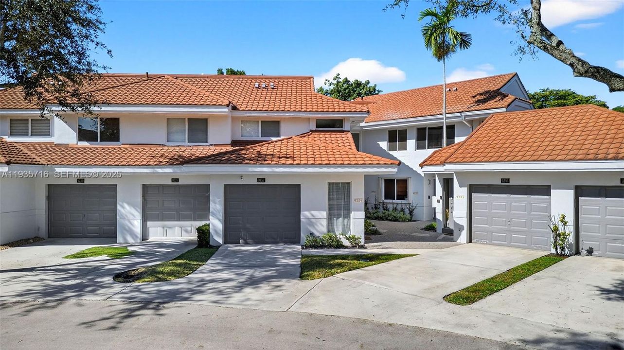 En Venta: $425,000 (3 camas, 2 baños, 1598 Pies cuadrados)