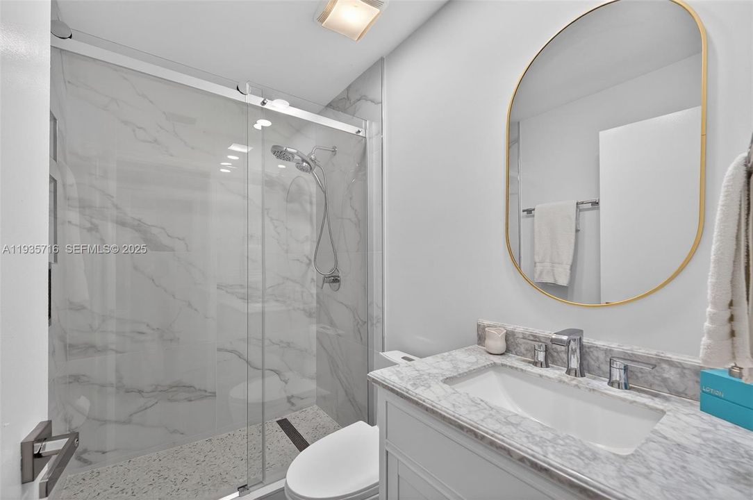 En Venta: $425,000 (3 camas, 2 baños, 1598 Pies cuadrados)