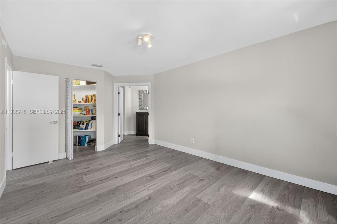 En Venta: $425,000 (3 camas, 2 baños, 1598 Pies cuadrados)