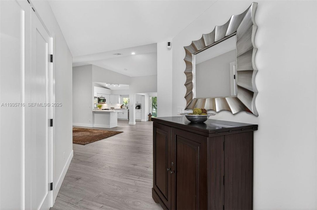 En Venta: $425,000 (3 camas, 2 baños, 1598 Pies cuadrados)