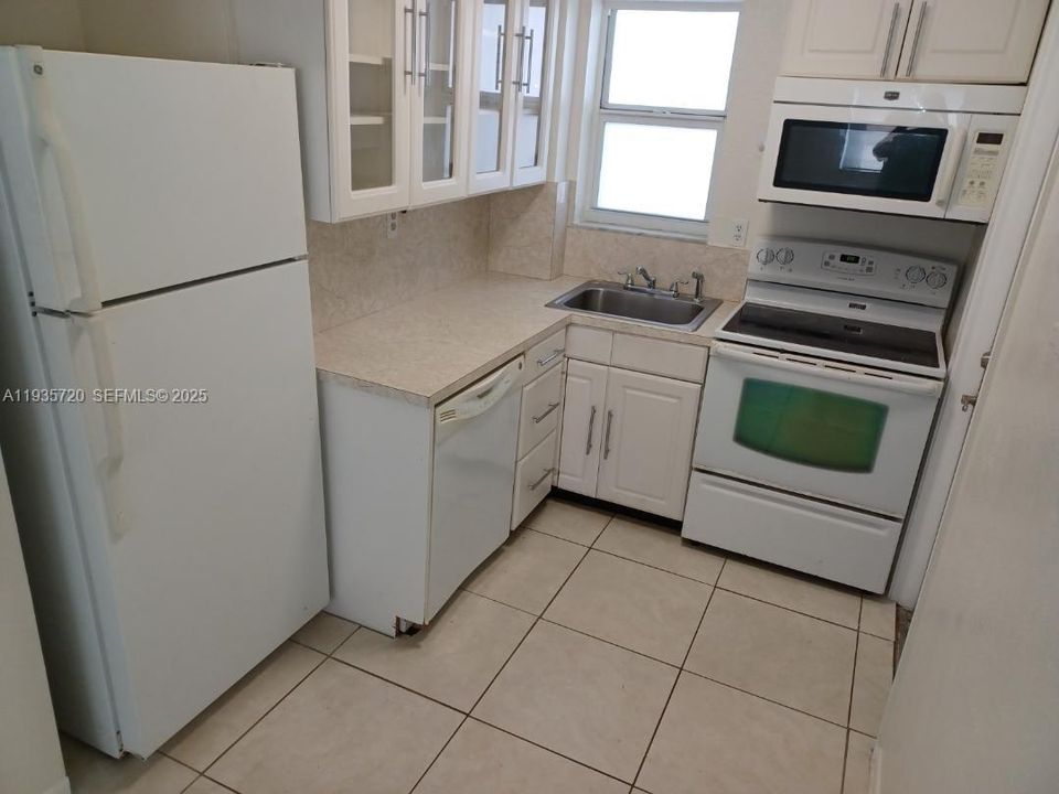 En Venta: $129,900 (1 camas, 1 baños, 615 Pies cuadrados)