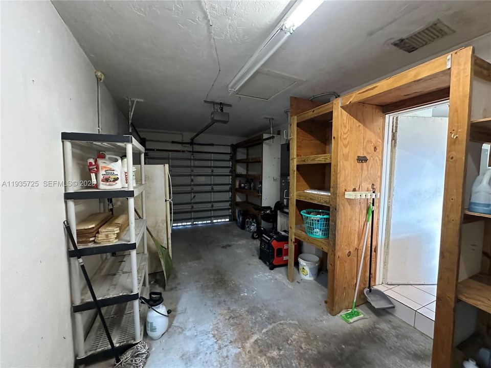 En Venta: $589,000 (3 camas, 2 baños, 1164 Pies cuadrados)