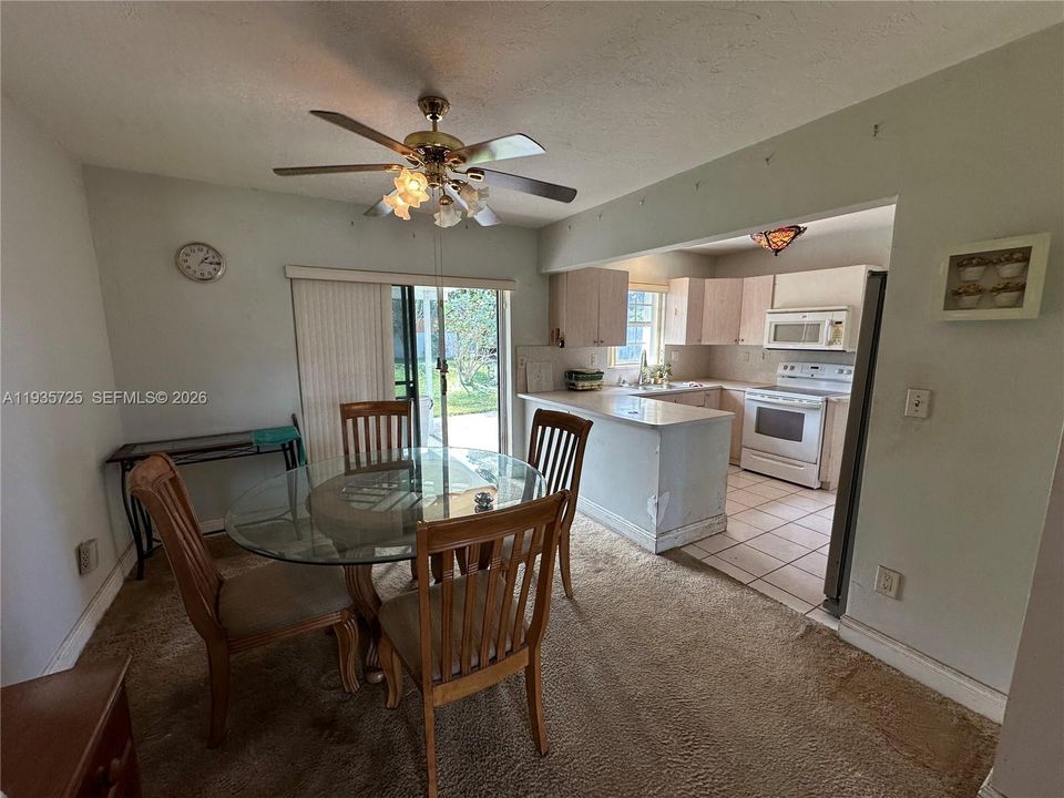 En Venta: $589,000 (3 camas, 2 baños, 1164 Pies cuadrados)