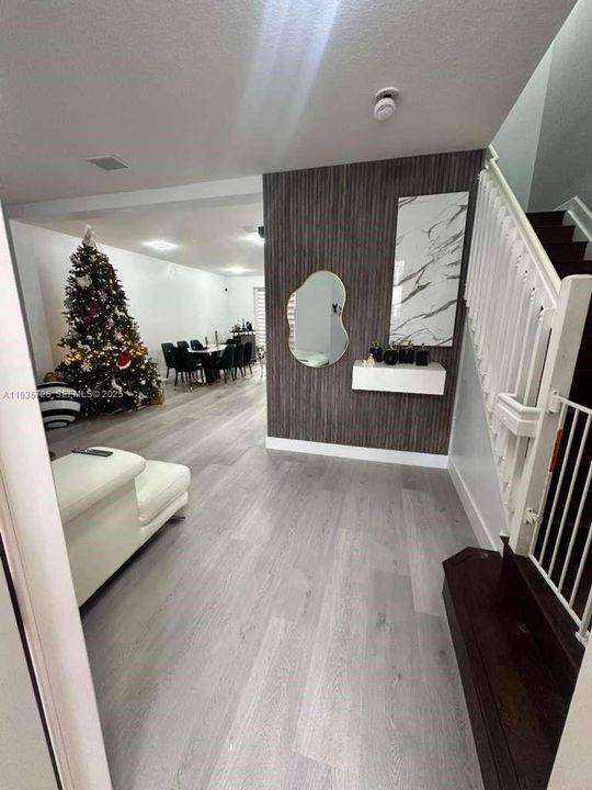 For Rent: $3,100 (3 beds, 2 baths, 1740 Square Feet)