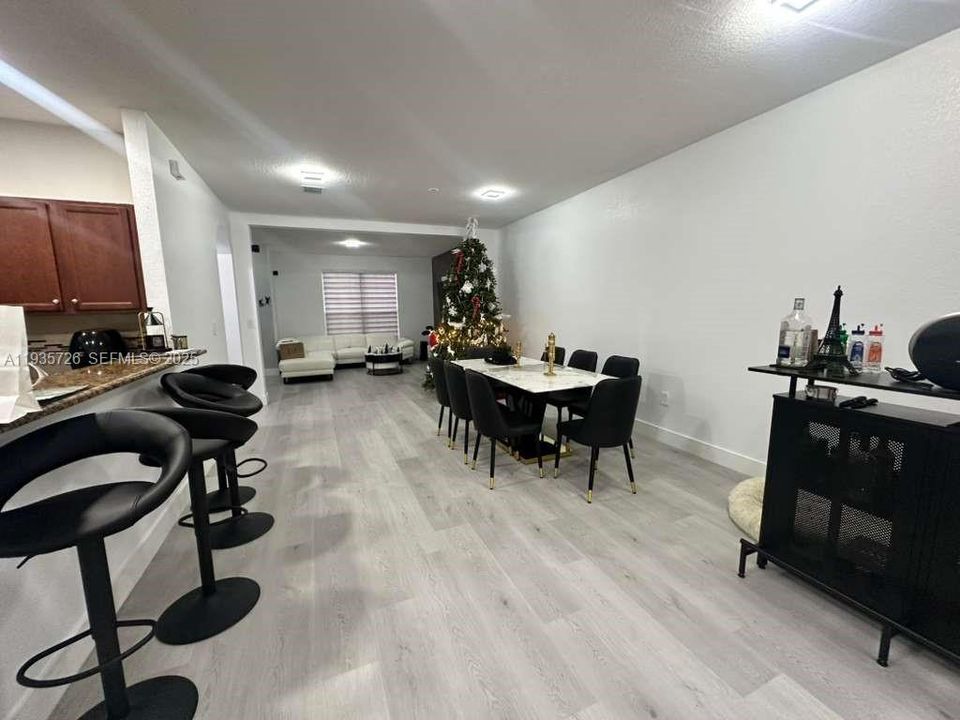 For Rent: $3,100 (3 beds, 2 baths, 1740 Square Feet)