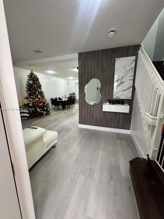 For Rent: $3,100 (3 beds, 2 baths, 1740 Square Feet)