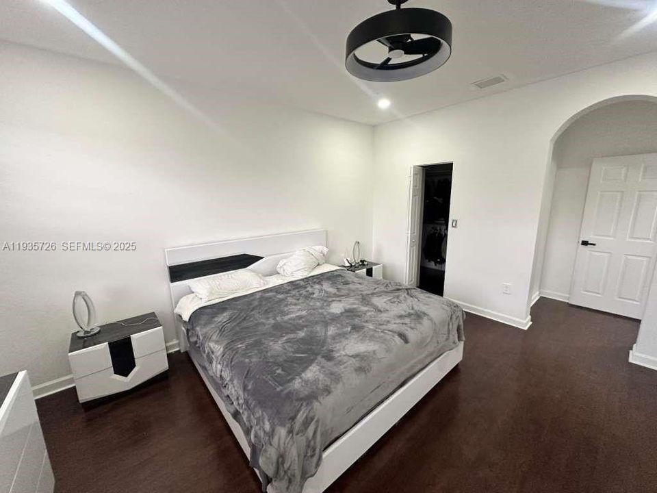 For Rent: $3,100 (3 beds, 2 baths, 1740 Square Feet)