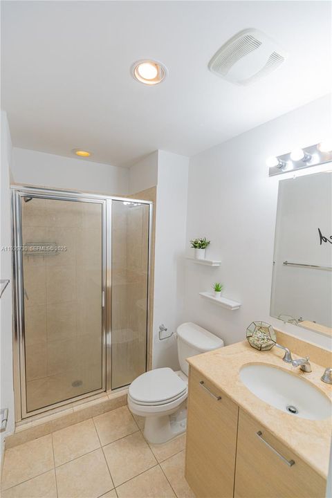 出租: $3,800 (2 贝兹, 2 浴室, 1036 平方英尺)