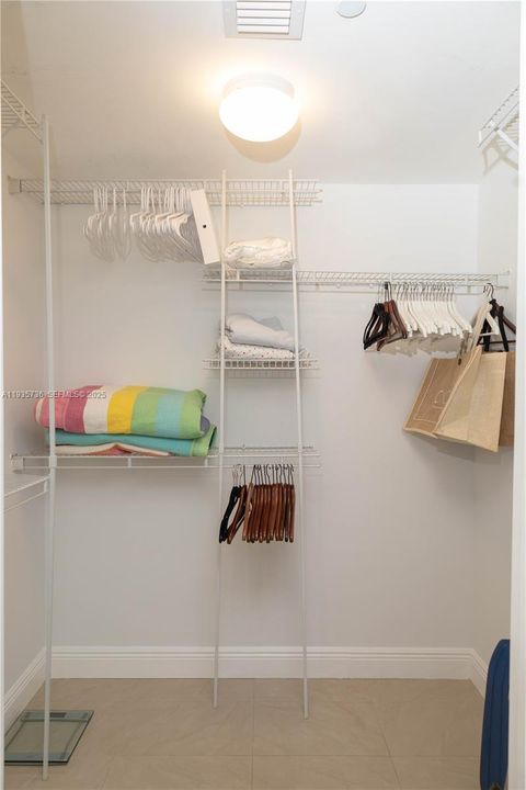 待售: $929,000 (3 贝兹, 3 浴室, 1571 平方英尺)