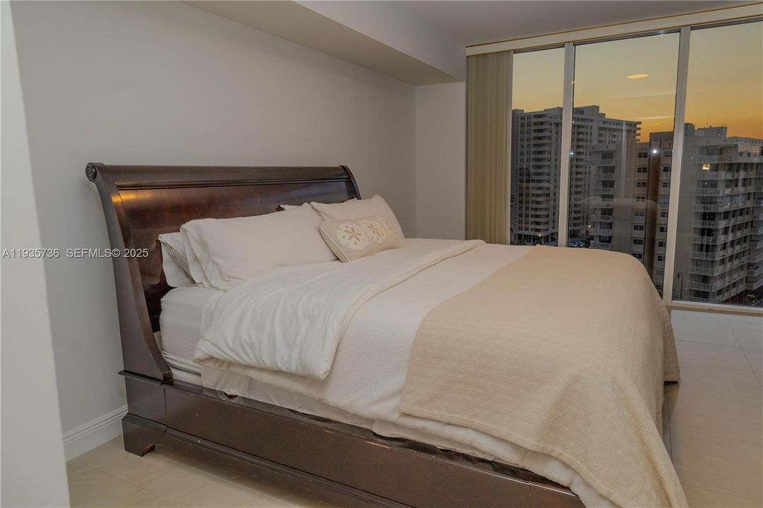 待售: $929,000 (3 贝兹, 3 浴室, 1571 平方英尺)