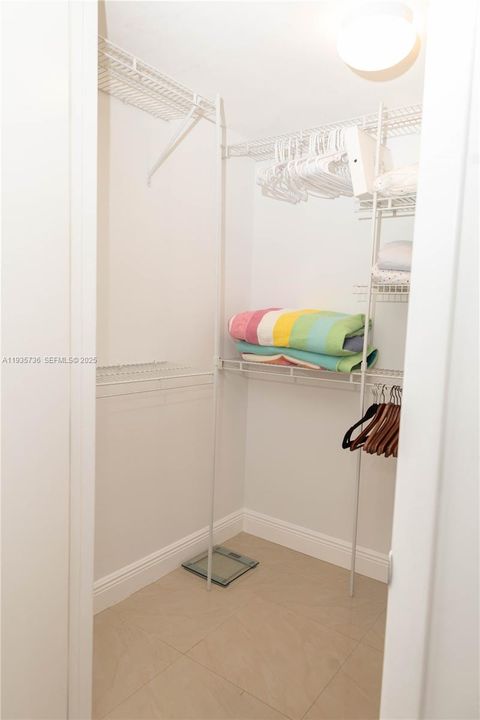 待售: $929,000 (3 贝兹, 3 浴室, 1571 平方英尺)