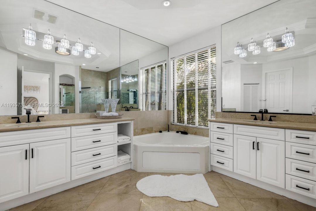 For Sale: $1,850,000 (7 beds, 5 baths, 3966 Square Feet)