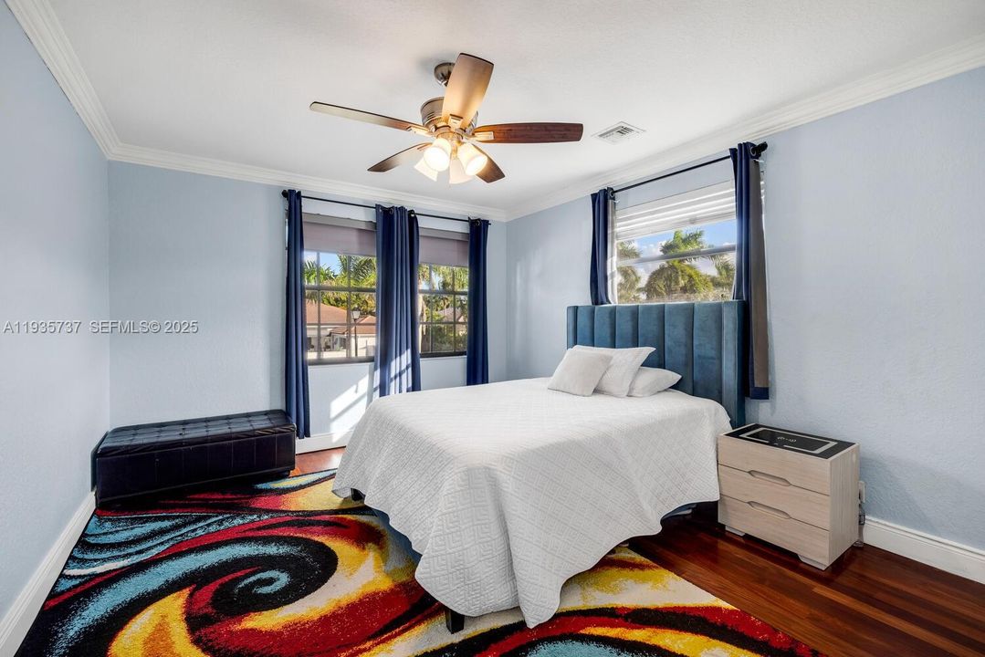 For Sale: $1,850,000 (7 beds, 5 baths, 3966 Square Feet)