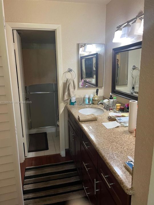 For Sale: $290,000 (2 beds, 2 baths, 1370 Square Feet)