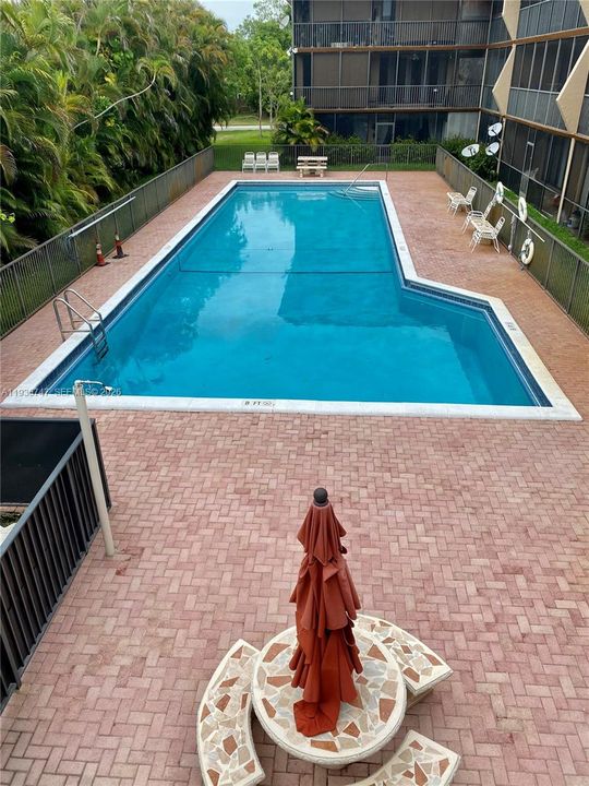 出租: $2,000 (2 贝兹, 2 浴室, 1000 平方英尺)