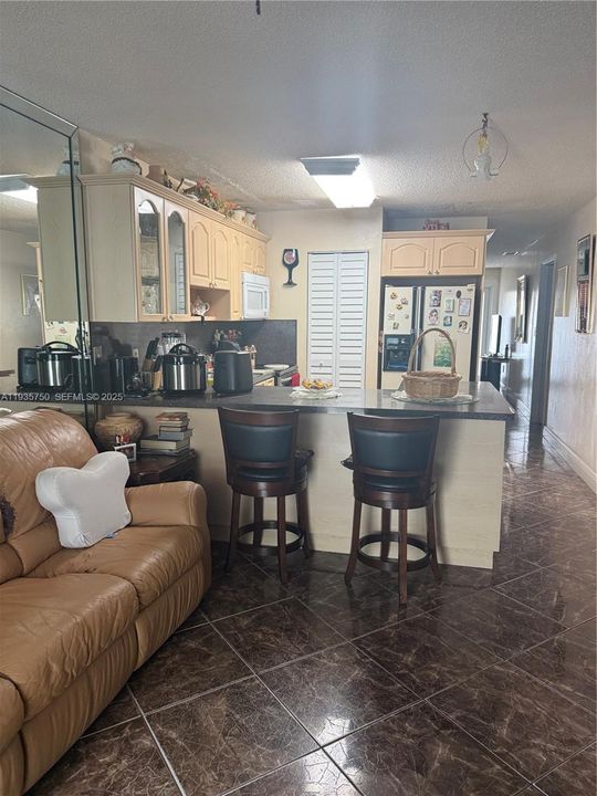 En Venta: $510,000 (3 camas, 2 baños, 1137 Pies cuadrados)