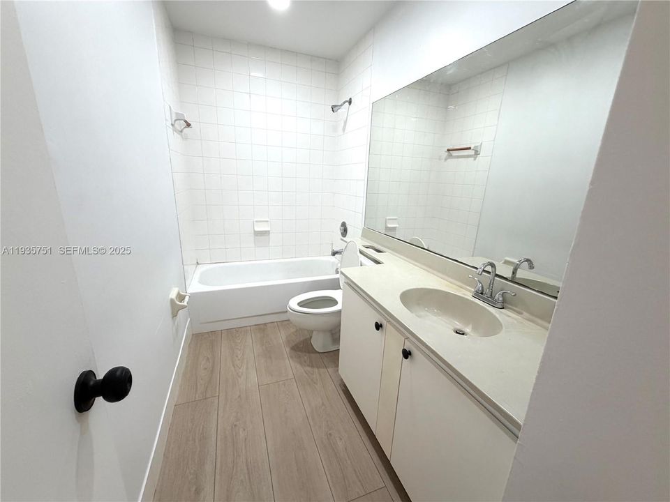 В аренду: $2,900 (3 спален, 2 ванн, 1401 Квадратных фут)