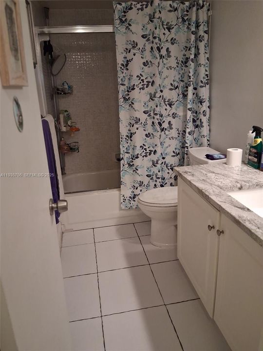 For Sale: $210,000 (2 beds, 2 baths, 1025 Square Feet)