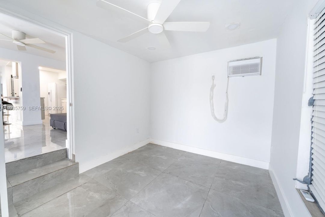 En Venta: $725,000 (3 camas, 2 baños, 1344 Pies cuadrados)