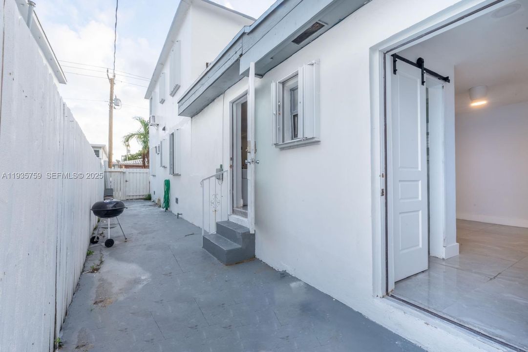 En Venta: $725,000 (3 camas, 2 baños, 1344 Pies cuadrados)