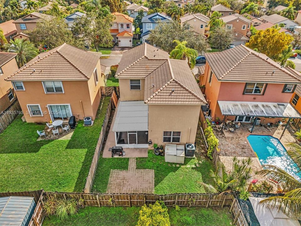 На продажу: $475,000 (4 спален, 2 ванн, 1928 Квадратных фут)