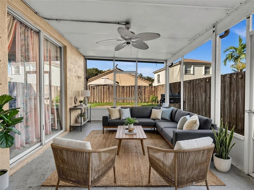 На продажу: $475,000 (4 спален, 2 ванн, 1928 Квадратных фут)