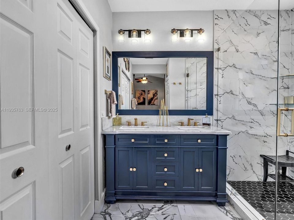 На продажу: $475,000 (4 спален, 2 ванн, 1928 Квадратных фут)