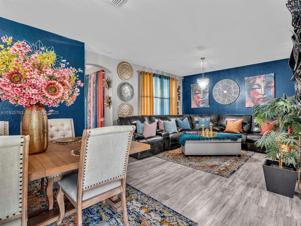 На продажу: $475,000 (4 спален, 2 ванн, 1928 Квадратных фут)