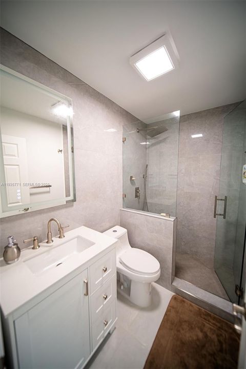 For Sale: $1,100,000 (4 beds, 2 baths, 2378 Square Feet)