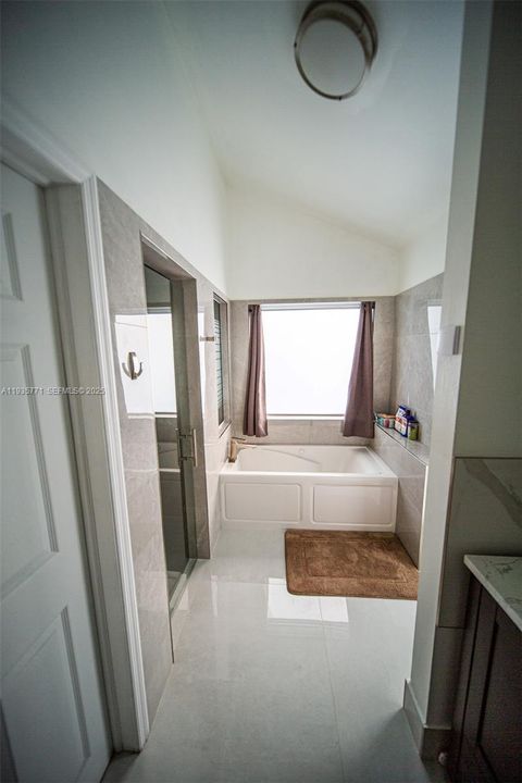 For Sale: $1,100,000 (4 beds, 2 baths, 2378 Square Feet)